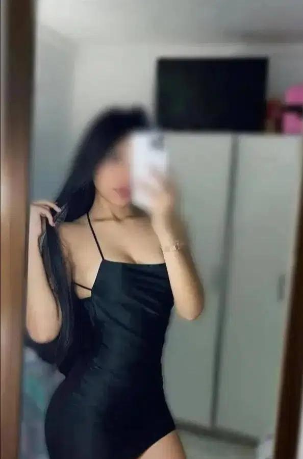 627699457: Chica busca chico en Sevilla