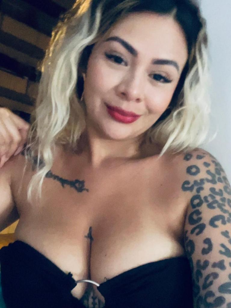614860927: Chica busca chico en Ibiza