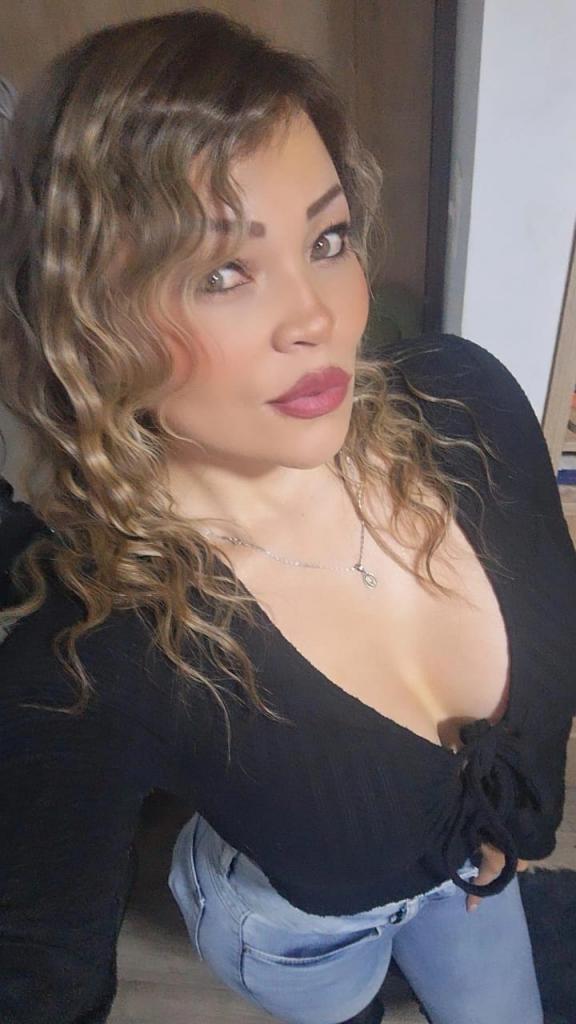Chica busca chico en Lérida: 