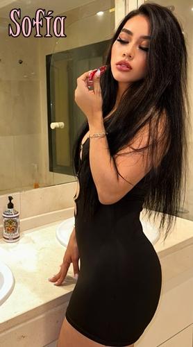 637877815: Chica busca chico en Madrid