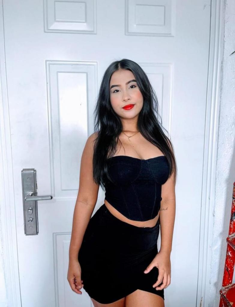 Chica busca chico en Granada: 