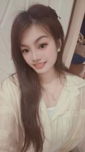 644497883: Chica busca chico en Barcelona