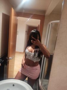 641502983: Chica busca chico en León