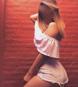 672154908: Chica busca chico en Madrid