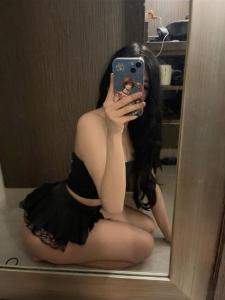 612288498: Chica busca chico en Madrid