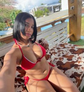 672643348: Chica busca chico en Málaga