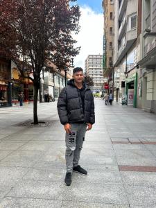 631170220: Chico busca chica en Barcelona