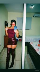654267318: Chica busca chico en Sevilla