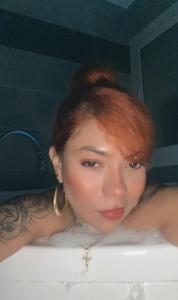 617042309: Chica busca chico en Ibiza