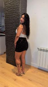 608539318: Chica busca chico en La Coruña