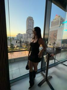 625177303: Chica busca chico en Madrid