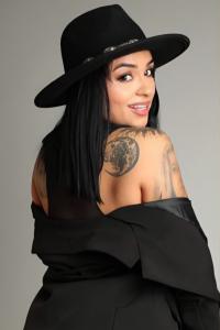 654429562: Chica busca chico en Madrid