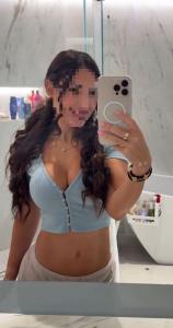 745056283: Chica busca chico en Navarra