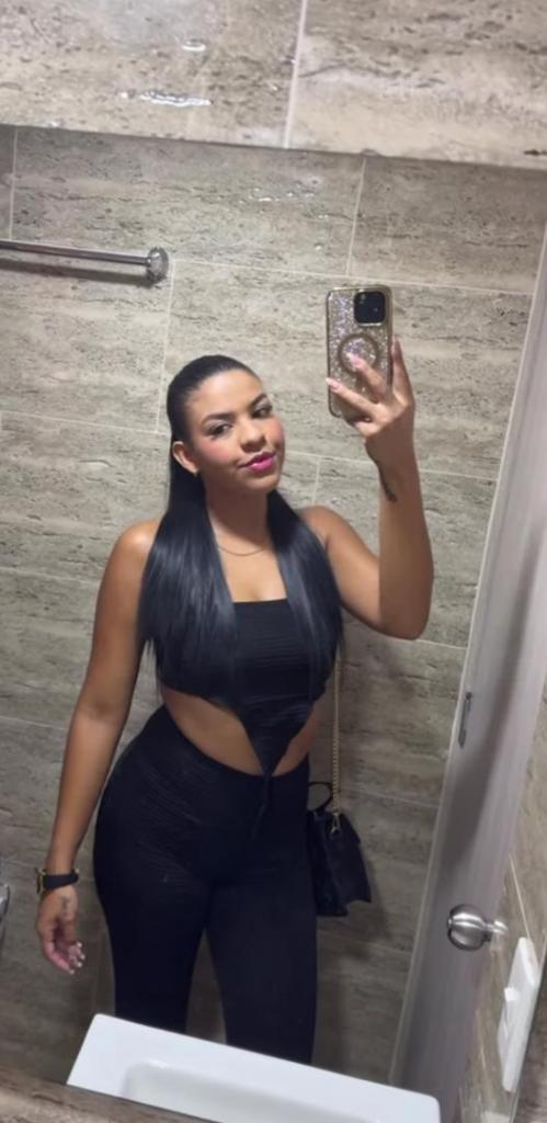 677164445: Chica busca chico en Málaga