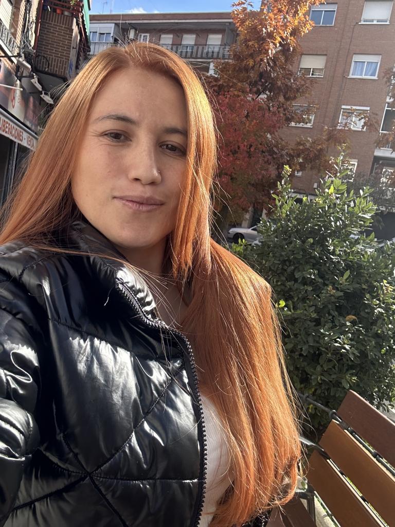 643996289: Chica busca chico en Málaga