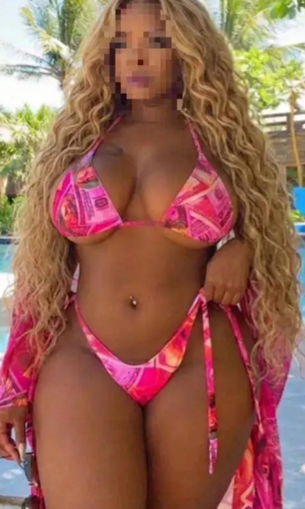 Chica busca chico en Almería: 