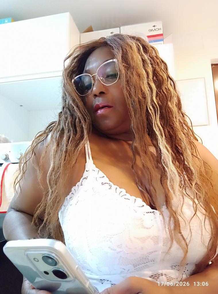 657440249: Chica busca chico en Toledo