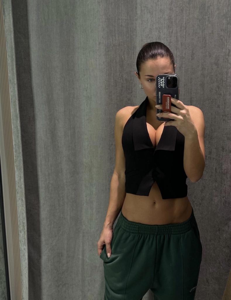 631828566: Chica busca chico en Almería