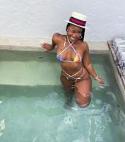 631973869: Chica busca chico en Barcelona