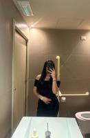 631443161: Chica busca chico en Barcelona