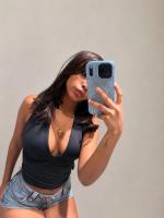 654267318: Chica busca chico en Sevilla