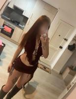 617944383: Chica busca chico en Murcia