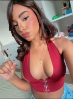 654267318: Chica busca chico en Sevilla