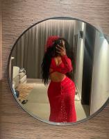 672764769: Chica busca chico en Gerona