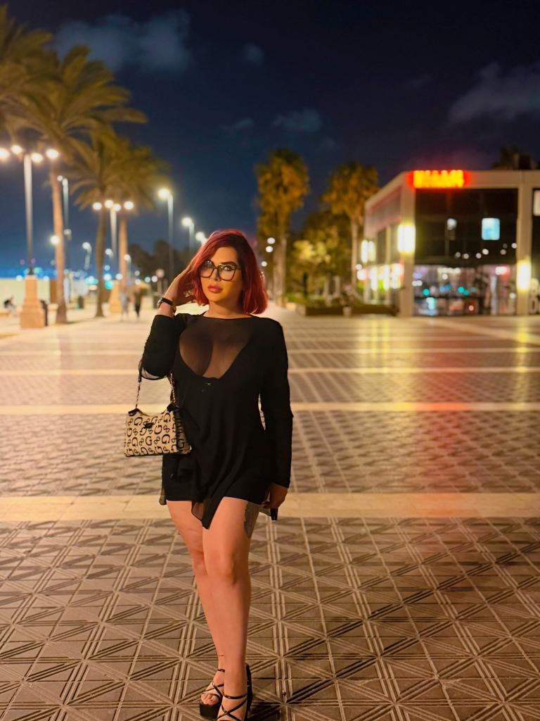 744626405: Travesti en Valencia