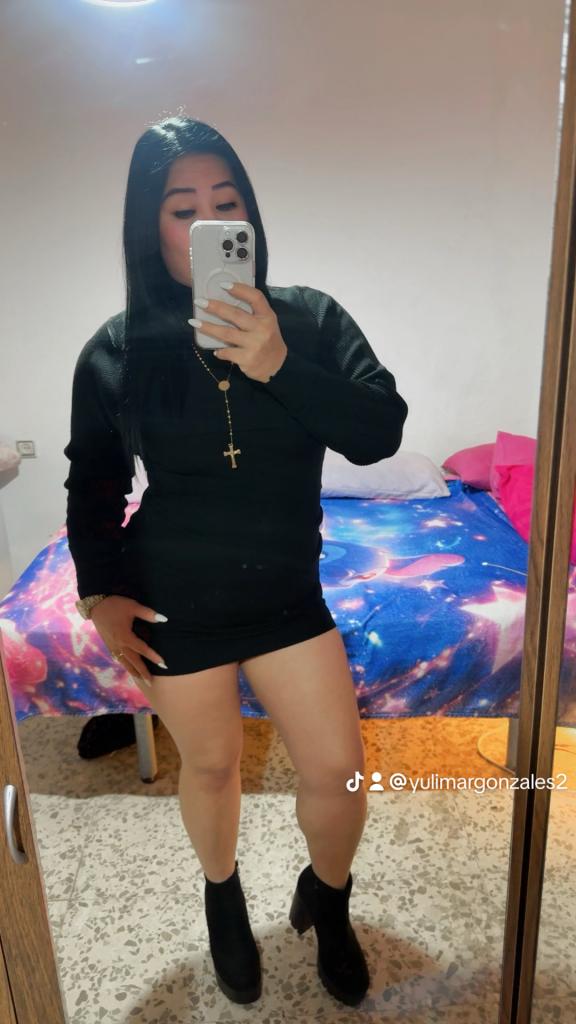 Chica busca chico en Cádiz: 