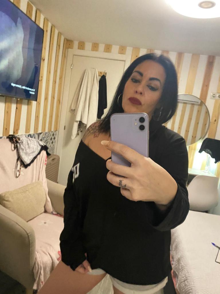 642140496: Chica busca chico en Córdoba