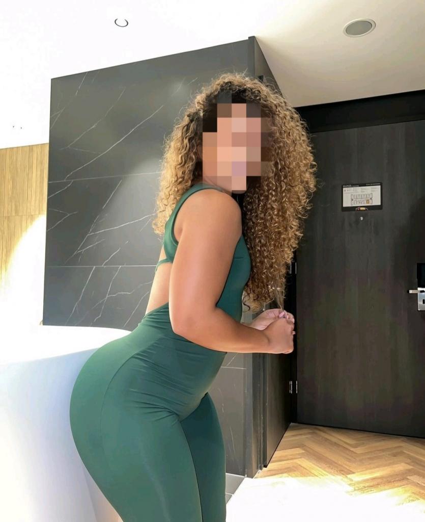 603320856: Chica busca chico en Granada