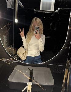 743094995: Chica busca chico en Almería