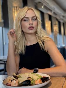 743094995: Chica busca chico en Almería