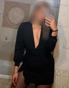 643272294: Chica busca chico en Sevilla