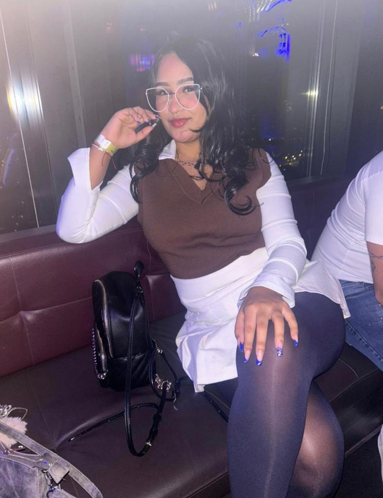613237993: Chica busca chico en Almería