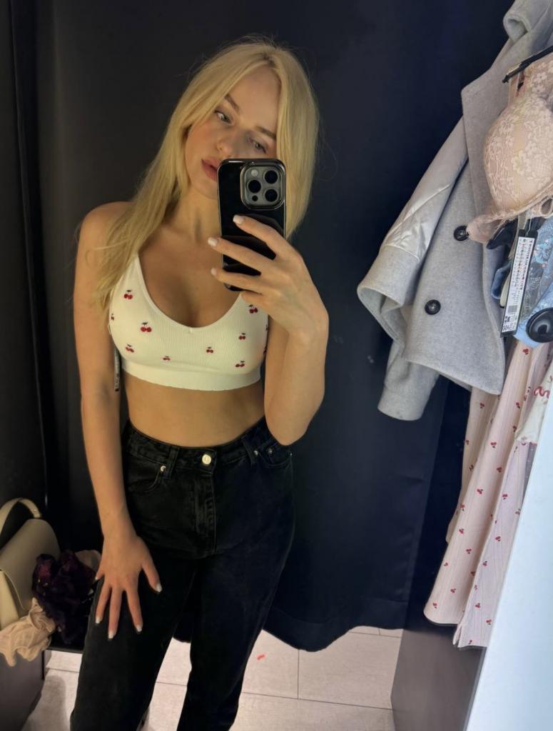 743094995: Chica busca chico en Almería
