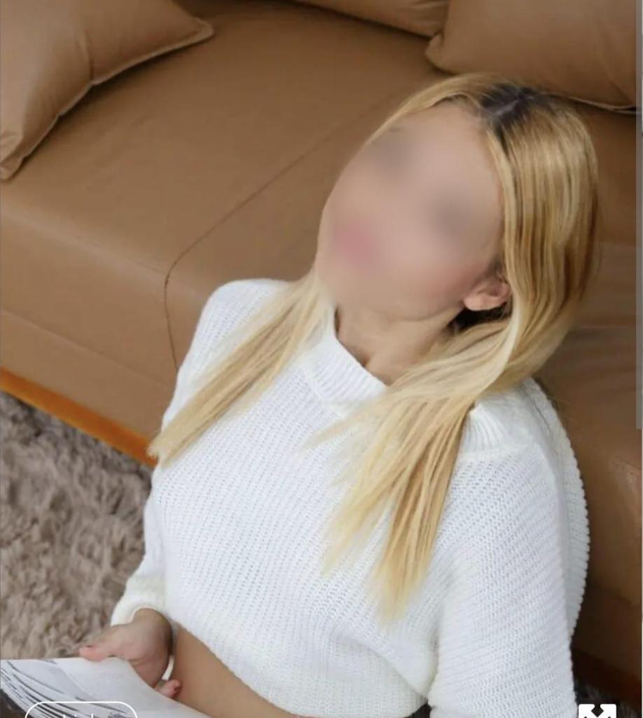 662179524: Chica busca chico en Murcia