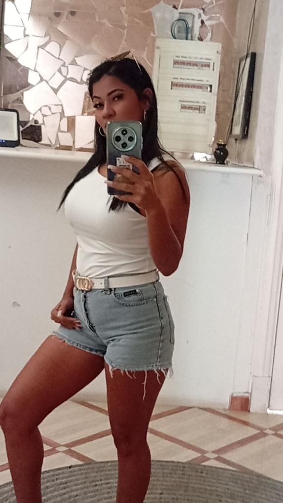 Chica busca chico en Cádiz: 
