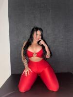 692849305: Chica busca chico en Tarragona