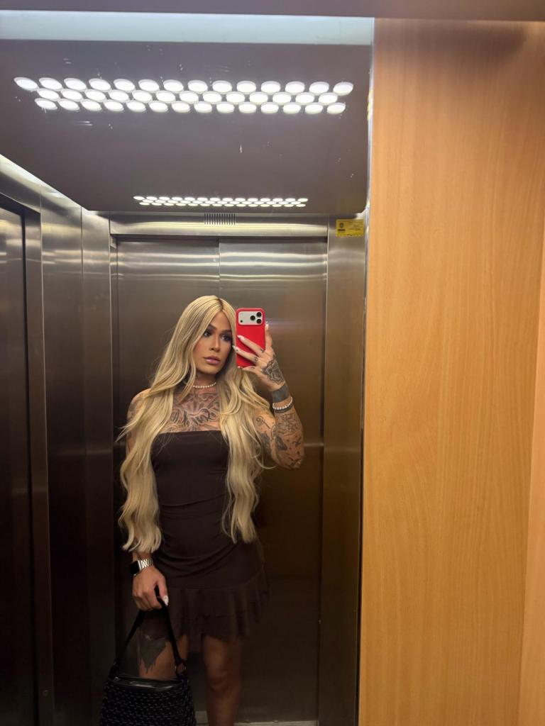 613360843: Transexual en Ibiza