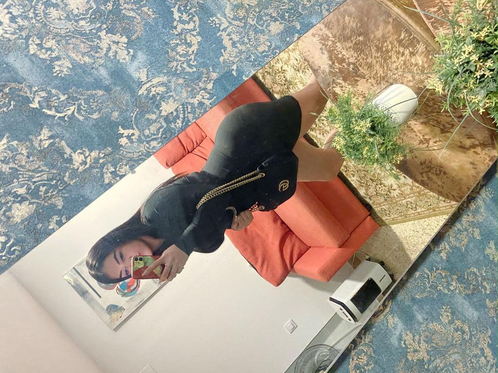 678642350: Chica busca chico en Barcelona