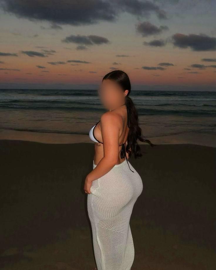 631844041: Chica busca chico en Álava