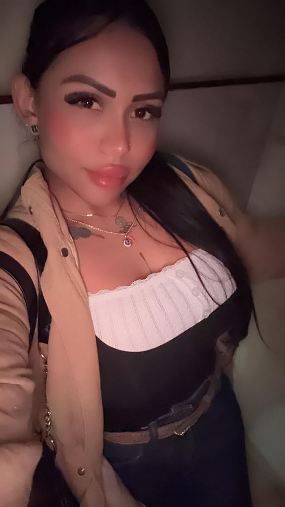 Chica busca chico en Sevilla: 