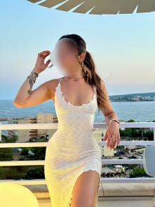 656424267: Chica busca chico en Barcelona