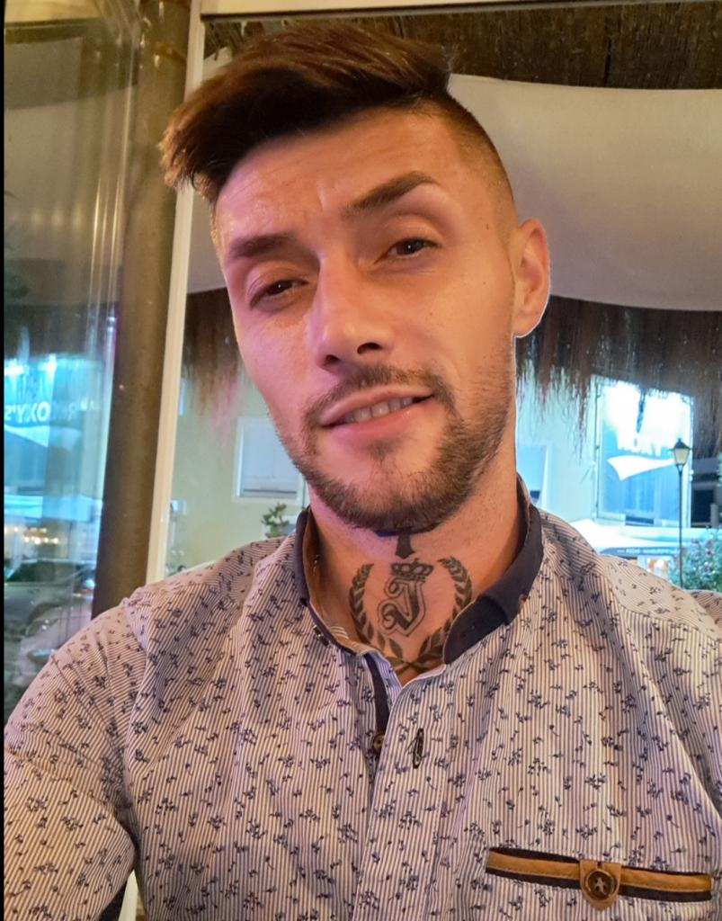 613218116: Chico busca chica en Mallorca