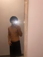 644190965: Chico busca chica en Pontevedra