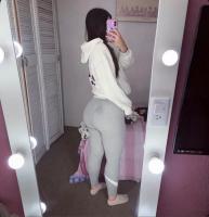 662682477: Chica busca chico en Sevilla