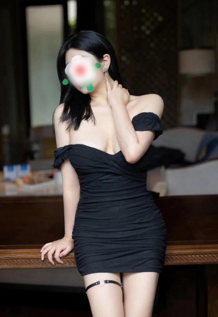689594146: Chica busca chico en Valencia