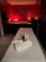 617411675: Chica busca chico en Valencia